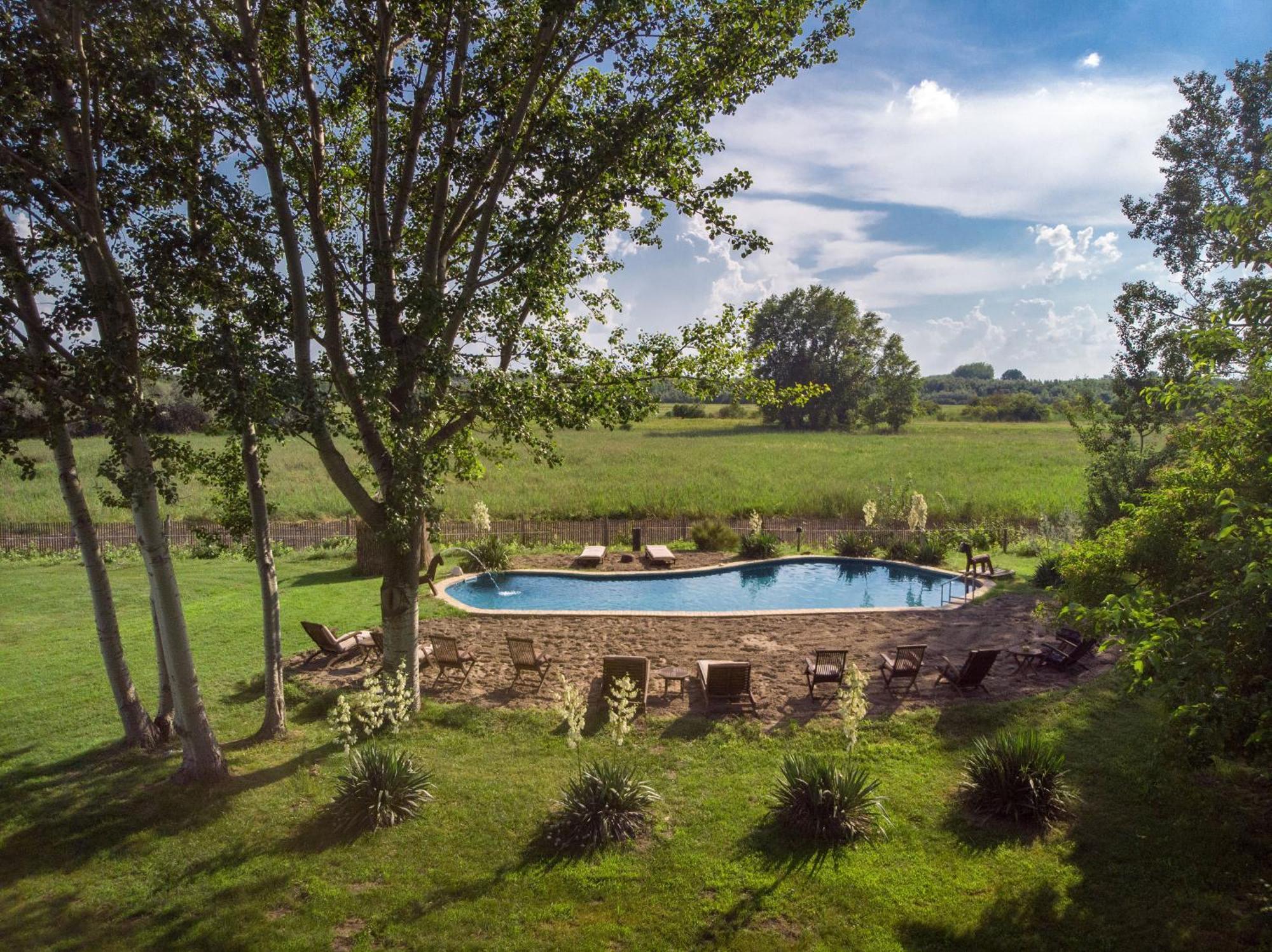 Homoki Lodge Bed & Beyond Glamping (Adults Only) Ruzsa ภายนอก รูปภาพ