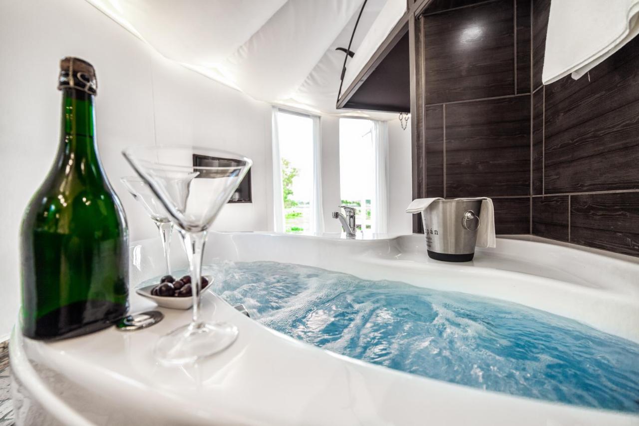 Homoki Lodge Bed & Beyond Glamping (Adults Only) Ruzsa ภายนอก รูปภาพ
