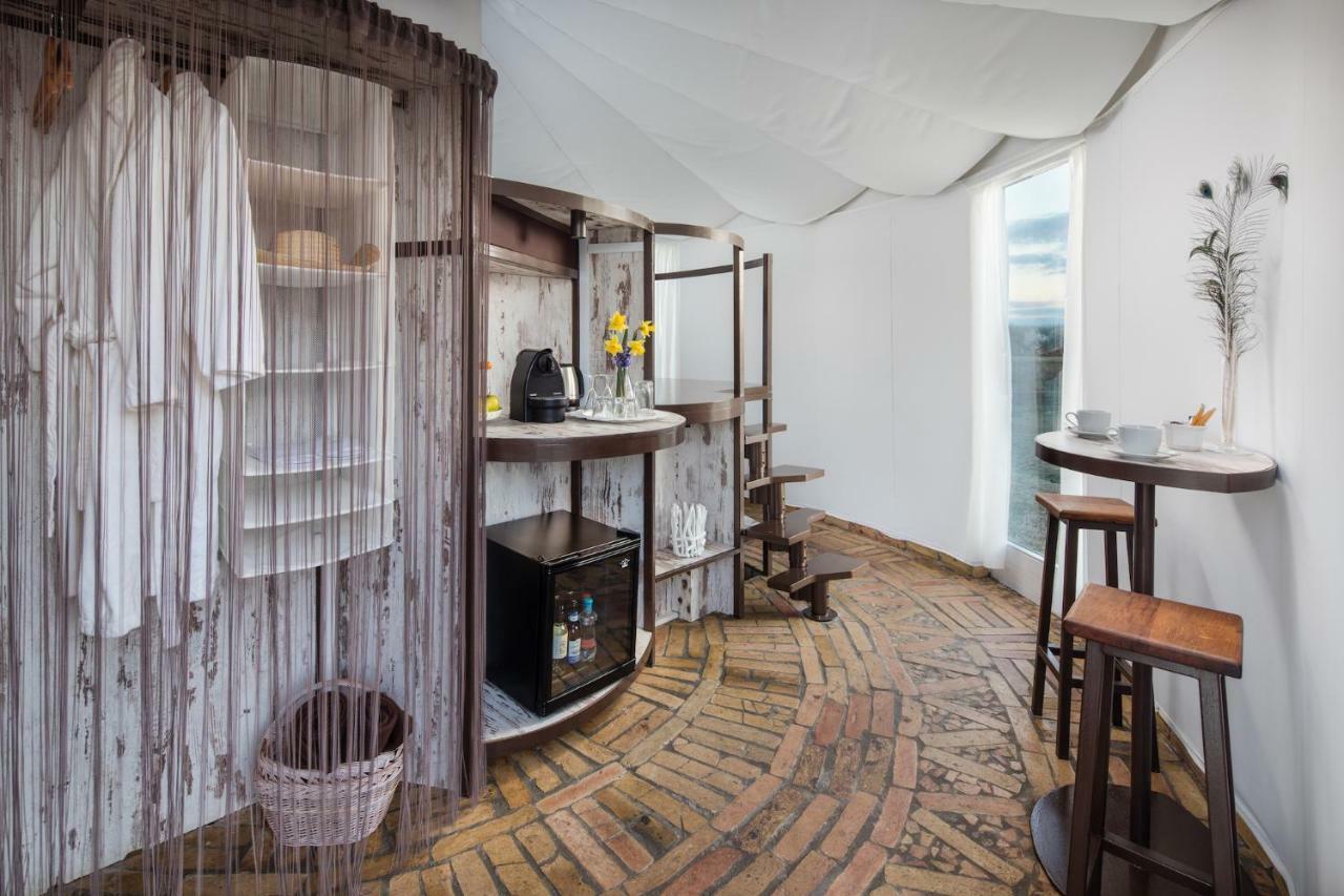 Homoki Lodge Bed & Beyond Glamping (Adults Only) Ruzsa ภายนอก รูปภาพ