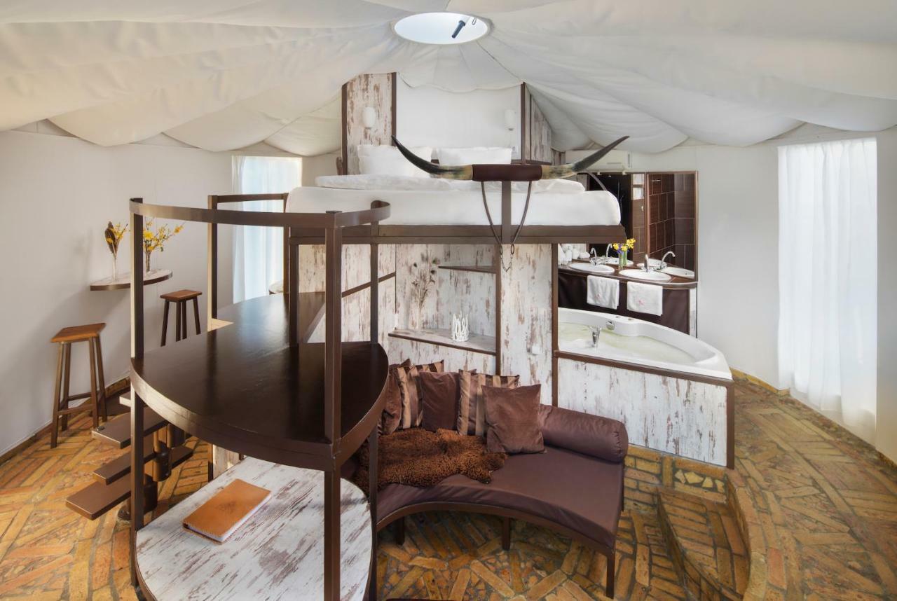 Homoki Lodge Bed & Beyond Glamping (Adults Only) Ruzsa ภายนอก รูปภาพ