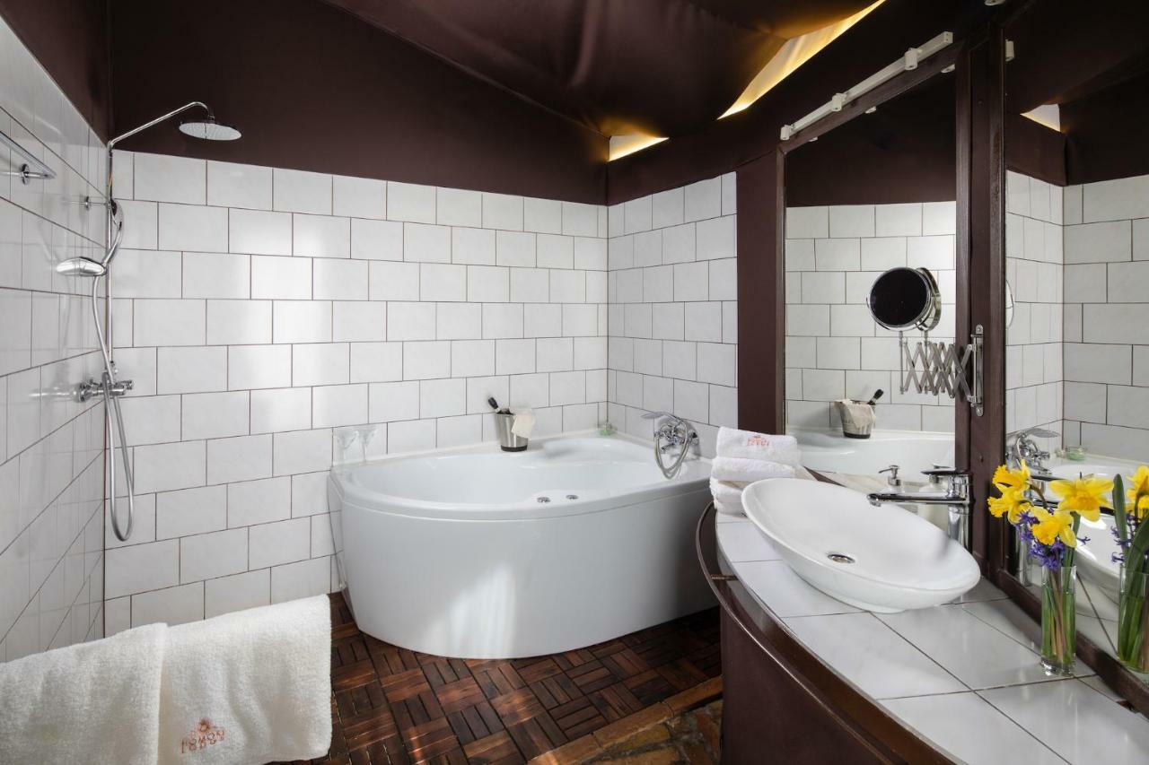 Homoki Lodge Bed & Beyond Glamping (Adults Only) Ruzsa ภายนอก รูปภาพ